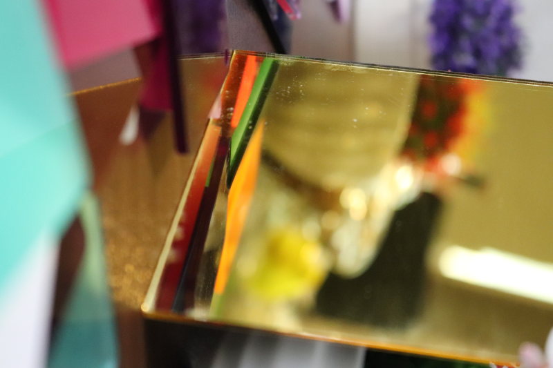 gold-mirror-acrylic-sheet-gold-perspex-plexiglas-reflective.jpg
